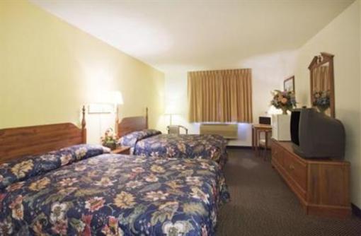 фото отеля Americas Best Value Inn Lake Mills