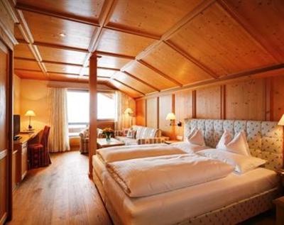 фото отеля Petersboden Hotel Lech am Arlberg
