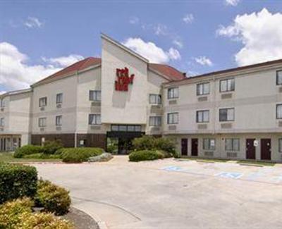 фото отеля Plano Inn & Suites