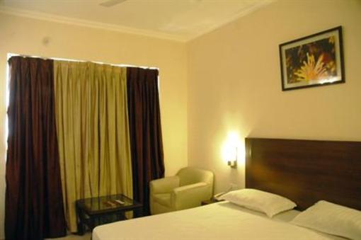 фото отеля Hotel Janhvi International
