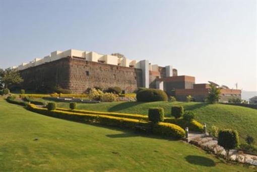 фото отеля Fort Jadhavgadh