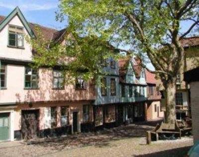 фото отеля Elm Hill Apartments