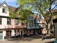 Elm Hill Apartments