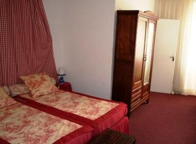 фото отеля Hostellerie de la Foret