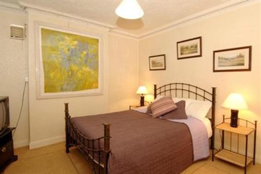 фото отеля Pearl Court Guesthouse