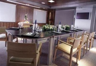 фото отеля Mirasierra Suites Hotel
