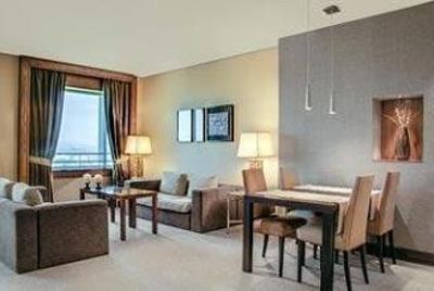 фото отеля Mirasierra Suites Hotel