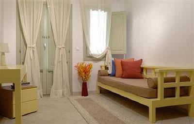 фото отеля Irida Studios Imerovigli