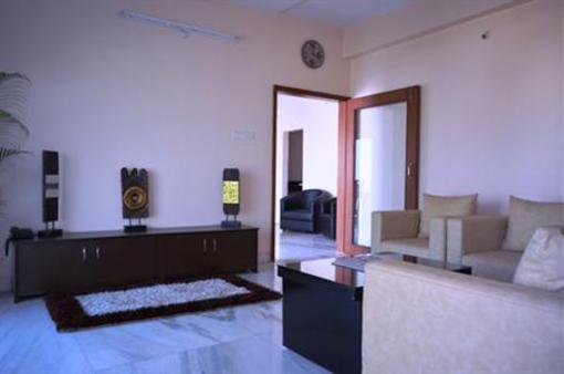фото отеля Falcons Nest-Gachibowli Apartment