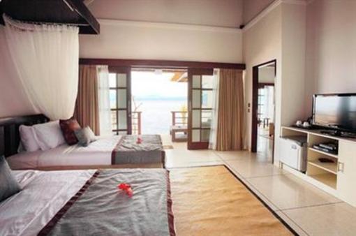 фото отеля The Point Resort Lembongan