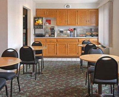 фото отеля Super 8 Motel Joliet