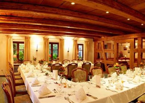фото отеля Hotel Gasthof Sonne Neuendettelsau