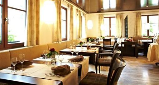фото отеля Hotel Gasthof Sonne Neuendettelsau