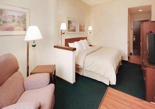 фото отеля Comfort Suites Bismarck