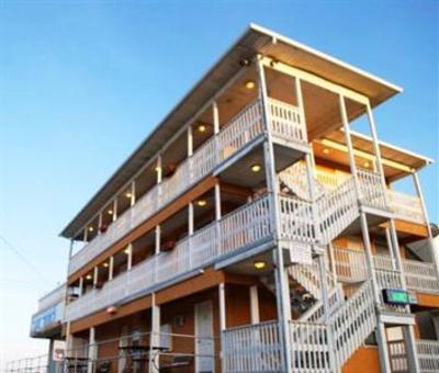 фото отеля Boardwalk Seaport Inn