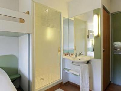 фото отеля Ibis Budget Saint Cyr Sur Mer La Ciotat