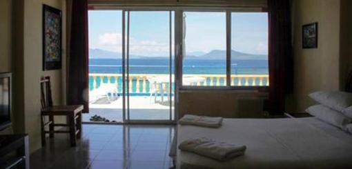 фото отеля Campbell's Beach Resort