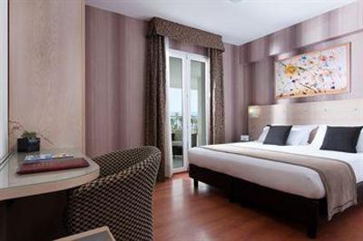 фото отеля Victoria Prestige Hotel