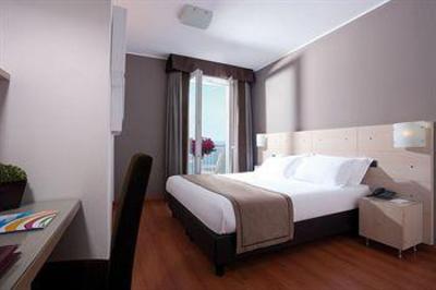 фото отеля Victoria Prestige Hotel