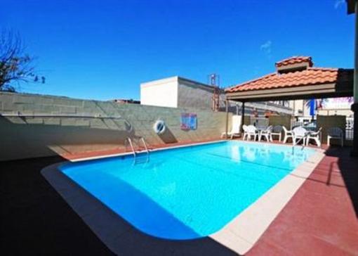 фото отеля Rodeway Inn Regalodge