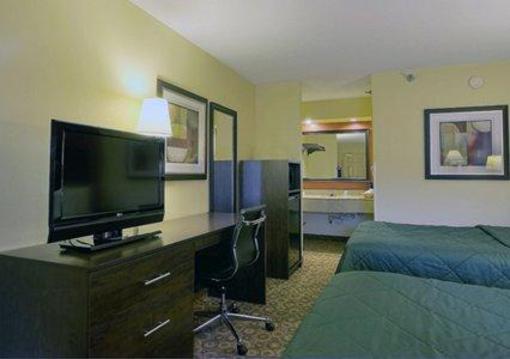 фото отеля Rodeway Inn & Suites Clarksville