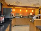 фото отеля Rodeway Inn & Suites Clarksville