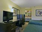 фото отеля Rodeway Inn & Suites Clarksville