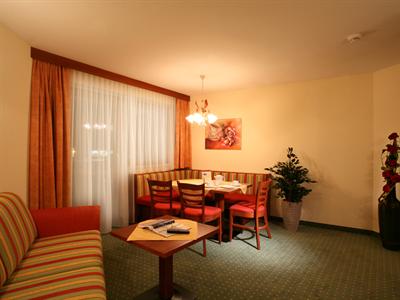 фото отеля Panorama Apartments Langenfeld