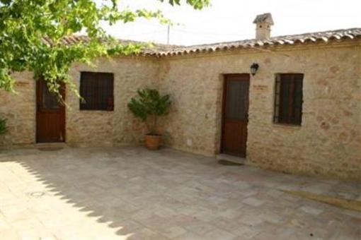 фото отеля Alojamientos Rurales Cortijo Las Golondrinas