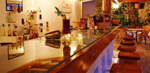 фото отеля Kamari New Wing Hotel