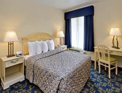 фото отеля Days Inn East Windsor Hightstown
