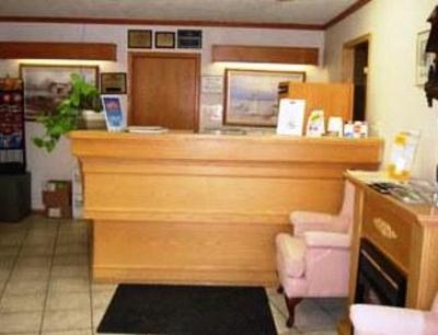 фото отеля Howard Johnson Express Inn Lethbridge