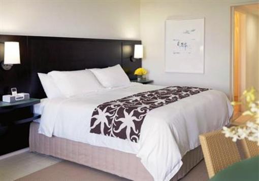 фото отеля Rose Hall Castles Beach Resort