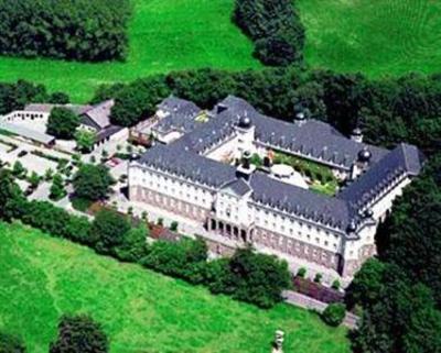 фото отеля Kardinal-Schulte-Haus