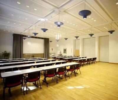 фото отеля Kardinal-Schulte-Haus