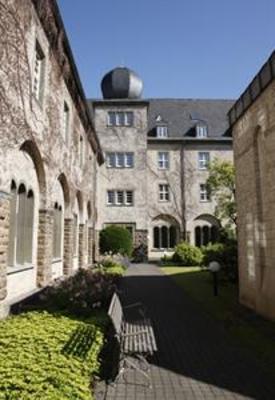 фото отеля Kardinal-Schulte-Haus