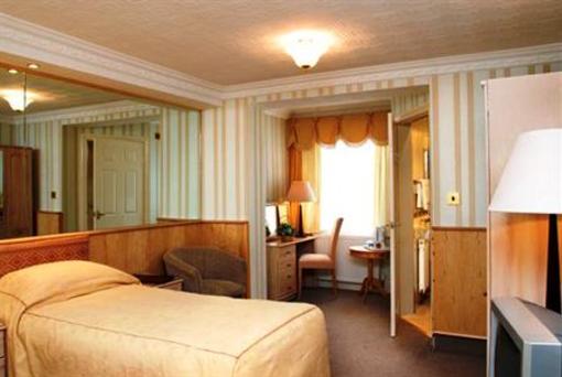 фото отеля Clifton Park Hotel