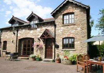 фото отеля Deanfield Bed & Breakfast Lydney