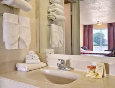 фото отеля Days Inn Louisville Sellersburg