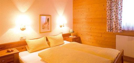 фото отеля Hotel Garni Zerzer Serfaus