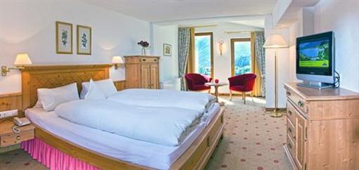фото отеля Hotel Garni Zerzer Serfaus
