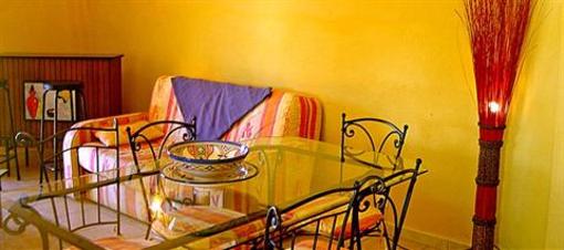 фото отеля Hotel du Pont de l'Oso