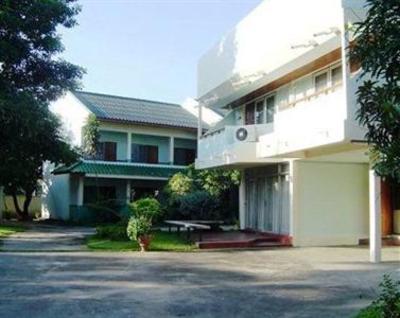 фото отеля Na Na Chart Hostel Chiang Mai