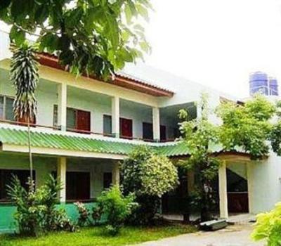 фото отеля Na Na Chart Hostel Chiang Mai