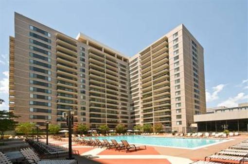 фото отеля National at Crystal Square Apartments Arlington (Virginia)