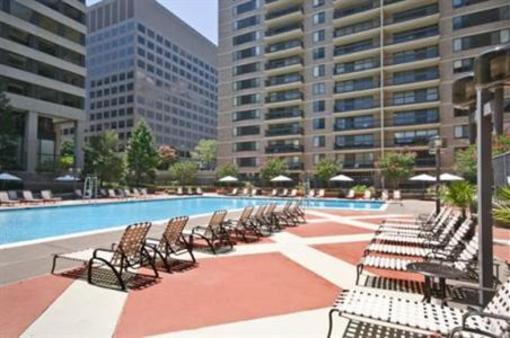 фото отеля National at Crystal Square Apartments Arlington (Virginia)