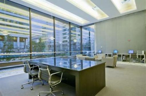 фото отеля National at Crystal Square Apartments Arlington (Virginia)