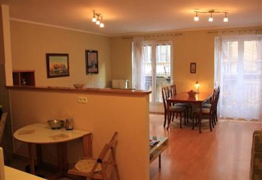 фото отеля Raday Central Apartment