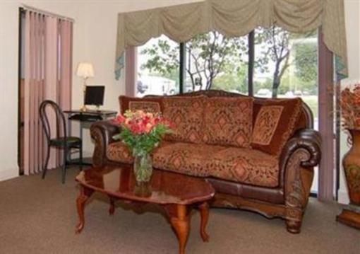 фото отеля Econo Lodge Murfreesboro