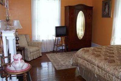 фото отеля Futrell House Bed & Breakfast